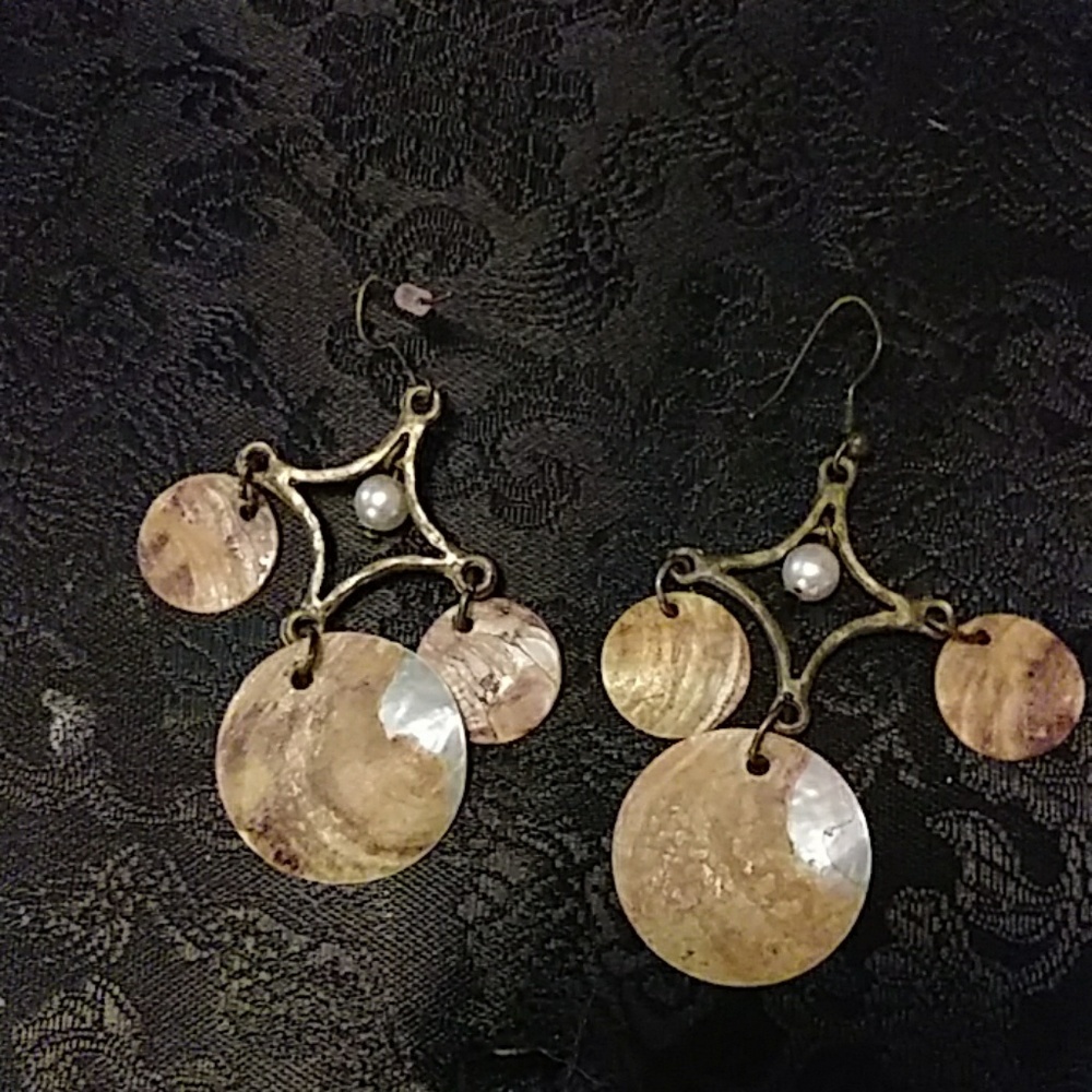 Pearl and copper toned dangle earrings